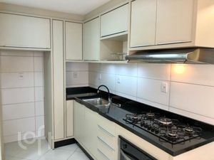 Image 9 - 899906