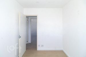 Image 21 - 899918