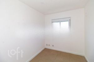 Image 19 - 899918