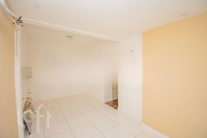 Image 8 - 899927