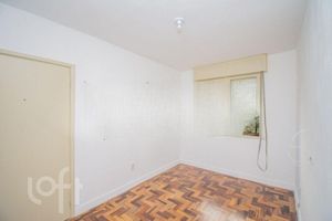 Image 1 - 899927