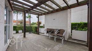 Image 31 - 899929