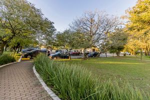 Image 1 - 899951