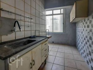 Image 9 - 899963