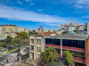 Image 7 - 899963