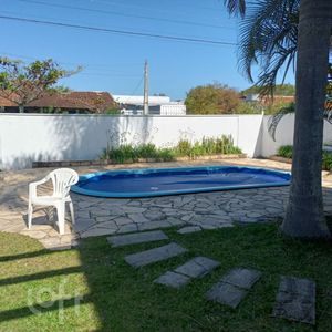 Image 2 - 899964