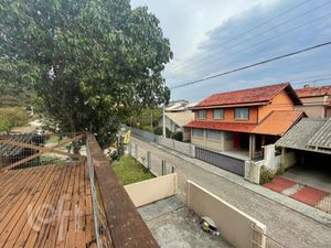 Image 24 - 899965