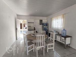 Image 4 - 899969