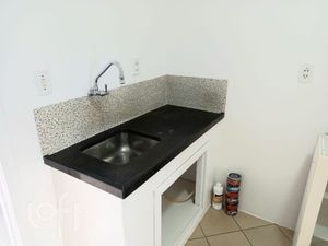 Image 15 - 899970