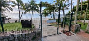 Image 4 - 899992