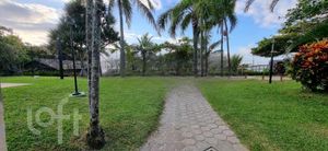 Image 3 - 899992