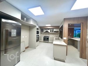 Image 30 - 899993