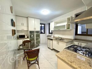 Image 9 - 899993