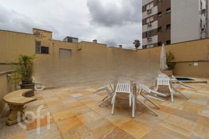 Image 32 - 900013