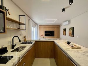Image 4 - 900014