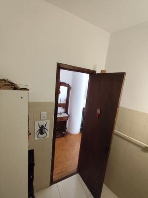 Image 21 - 900019