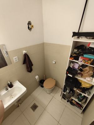 Image 19 - 900019