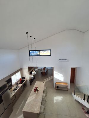 Image 4 - 900039