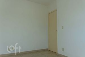 Image 4 - 900104
