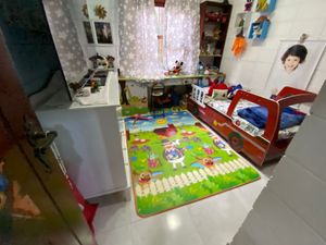 Image 23 - 900106