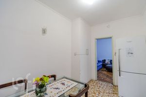 Image 10 - 900125