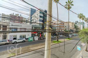 Image 31 - 900125