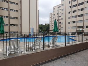 Image 15 - 900136