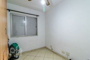 Image 15 - 900137