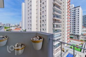 Image 5 - 900137