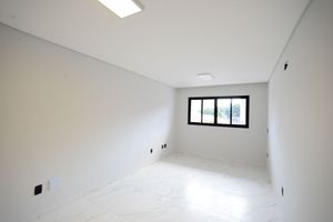 Image 6 - 900138