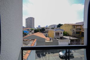Image 8 - 900138