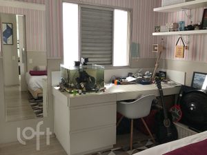 Image 4 - 900142