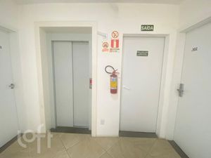 Image 28 - 900149