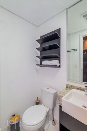 Image 4 - 900152