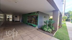 Image 16 - 900154