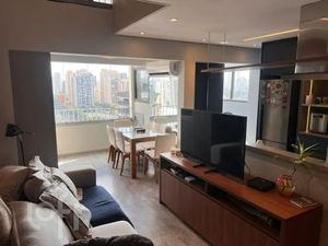 Image 10 - 900156