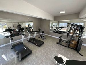 Image 19 - 900158