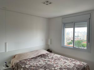 Image 16 - 900159