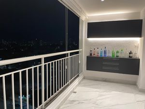 Image 11 - 900159