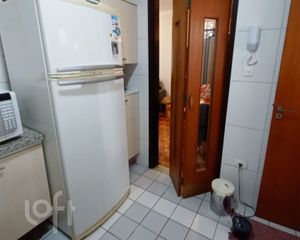 Image 4 - 900160