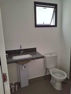 Image 4 - 900161