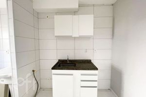 Image 16 - 900172