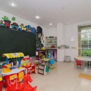 Image 36 - 900179