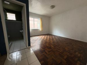Image 2 - 900181