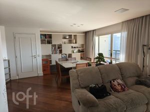Image 25 - 900182