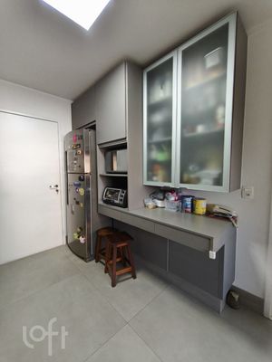 Image 22 - 900182
