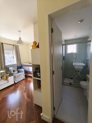 Image 17 - 900182