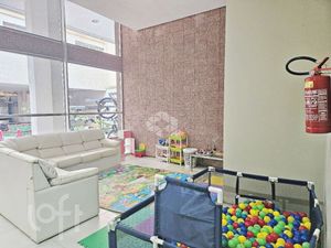 Image 33 - 900187