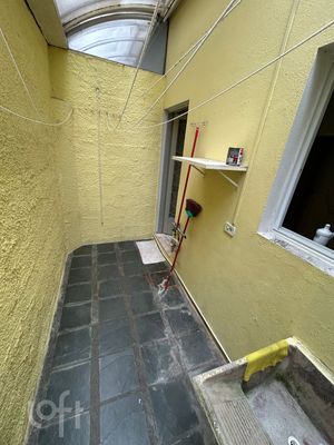 Image 2 - 900189