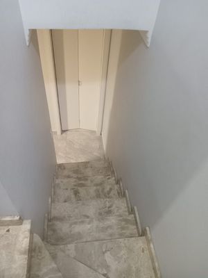 Image 19 - 900194